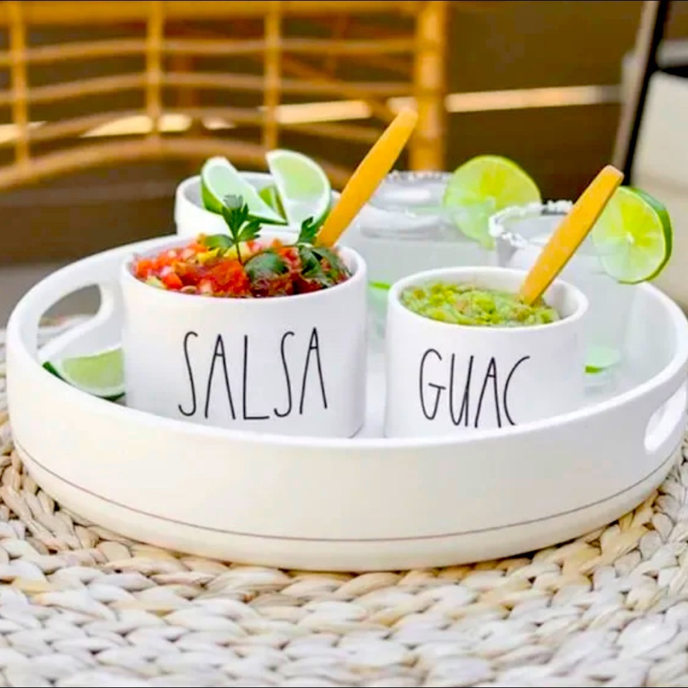 ✨HOST PICK!!✨🌸 RAE DUNN ARTISAN GUAC + SALSA SET WITH 2 BAMBOO SPOONS 🌸